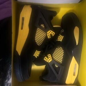 Air Jordan Retro 4 Black Yellow Sneakers